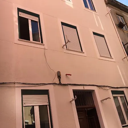 Апартаменты Queiros, 6 *