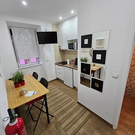 Queiros, 6 Apartment