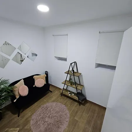 Queiros, 6 Apartment *