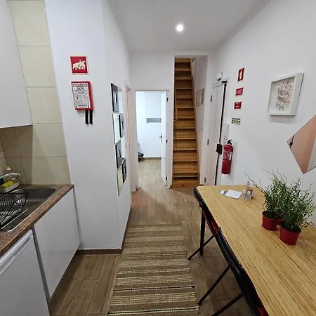 Apartment Queiros, 6 Lisbon