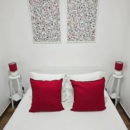 Queiros, 6 Apartment *