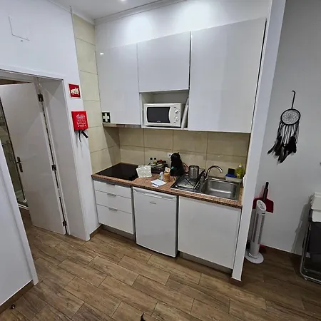 Apartment Queiros, 6 Lisbon