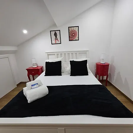 Апартаменты Queiros, 6 *