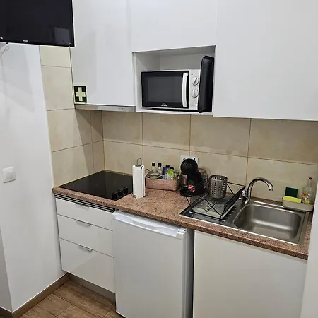 Апартаменты Queiros, 6 *